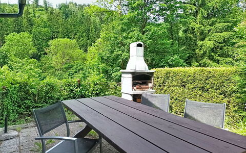 Jizera Cottage: Mobilia, Legna, Mobili Da Esterno, Tavolo, Tavolo Esterno, Giardino, Latifoglie, Sedia, Backyard, Prato