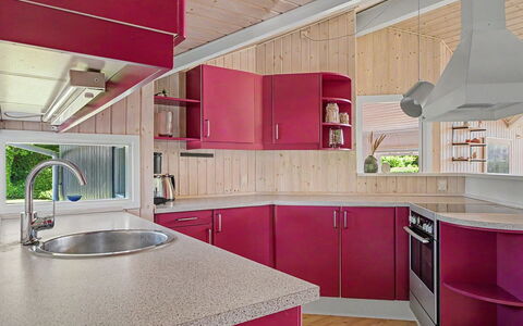 Ronna - 160M from the Sea: Interior Design, Pavimentazione, Cucina, Soffitto, Pavimento, Controsoffitto, Casa, Idraulico Fixture, Lavello, Camera