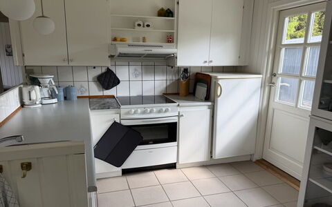 Arisa - from the Sea: Elettrodomestico Da Cucina, Cucina, Apparecchio Major, Pavimentazione, Controsoffitto, Cabinetry, Cucina Stufa, Pavimento, Elettrodomestico, Interior Design