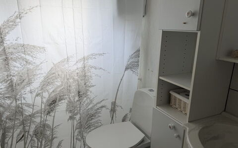 Arisa - from the Sea: Parete, Idraulico Fixture, Interior Design, Bagno, Idraulico, Lavello, Lavandino Del Bagno, Gabinetto, Design