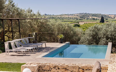 Villa Maddalena: Piscina, Mobilia, Materiale Composito, Ricorrere, Mobili Da Esterno, Sedia, Eco Hotel, Lettino, Flagstone, Villa