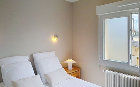 Dolce Vita: Parete, Interior Design, Legna, Letto, Camera Da Letto, Mobilia, Camera, Pavimento, Soffitto, Illuminazione