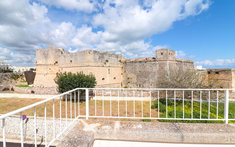 Sveva: Cielo, Parete, Storia, Muro ​​Di Pietra, Rovine, Storia Antica, Fortificazione, Sito Storico, Castello, Sito Archeologico
