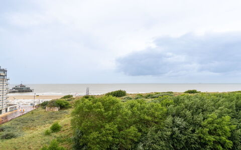 Poseidon: Cielo, Ambiente Naturale, Orizzonte, Paesaggio, Ecoregione, Nube, Lotto, Costa, Costiera E Morfologie Oceanic, Plain