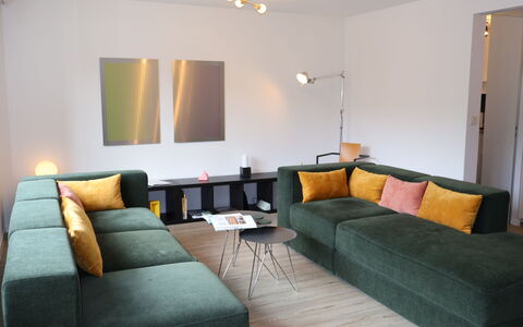 Saphir: Mobilia, Interior Design, Divano, Pavimentazione, Pavimento, Soggiorno, Camera, Casa, Appartamento