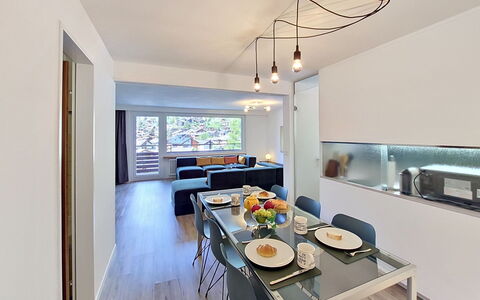 Saphir: Interior Design, Cucina, Soffitto, Pavimentazione, Mobilia, Pavimento, Camera, Appartamento, Controsoffitto, Cucina & Sala Da Pranzo Tavolo