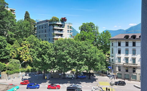 Apt. City Stay Lugano: Albero, Città, Zona Residenziale, Quartiere, Cittadina, Spazio Pubblico, Appartamento, Urban Design, Strada, Uso Misto