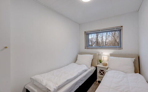 Fastulf - 1.2Km to the Fjord: Legna, Camera Da Letto, Pavimento, Interior Design, Pavimentazione, Soffitto, Letto, Camera, Casa, Bedding