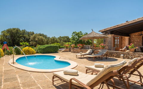 Son Julia de Sa Torre: Mobili Da Esterno, Ricorrere, Piscina, Ombrello, Eco Hotel, Tempo Libero, Flagstone, Shade, Terrazza, Lettino