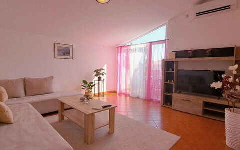 Kristalis: Interior Design, Mobilia, Pavimentazione, Pavimento, Divano, Soffitto, Camera, Soggiorno, Casa