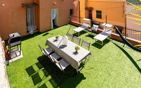 Paolina: Interior Design, Appartamento, Balcone, Latifoglie, Color Legno, Pavimento In Legno, Corrimano, Illuminazione Diurna, Hotel, Attico