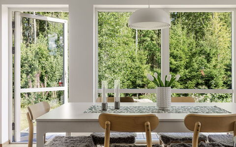 Paradiset 2: Interior Design, Appartamento, Balcone, Latifoglie, Color Legno, Pavimento In Legno, Corrimano, Illuminazione Diurna, Hotel, Attico