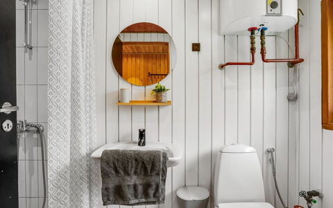 Ritte - from the Sea: Idraulico Fixture, Bagno, Interior Design, Pavimentazione, Idraulico, Pavimento, Lavello, Gabinetto, Rubinetto, Soffitto