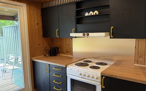 Ritte - from the Sea: Legna, Pavimentazione, Elettrodomestico Da Cucina, Mobilia, Interior Design, Controsoffitto, Cabinetry, Cucina, Pavimento, Apparecchio Major