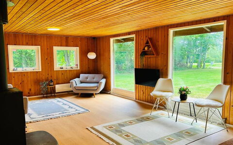 Ritte - from the Sea: Pavimentazione, Interior Design, Pavimento, Legna, Mobilia, Soffitto, Pavimento In Legno, Illuminazione, Camera, Casa