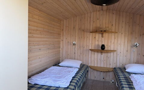 Haley - 380M from the Sea: Legna, Pavimento, Pavimentazione, Camera Da Letto, Interior Design, Mobilia, Letto, Soffitto, Camera, Color Legno