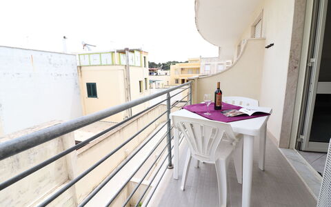 Marta: Appartamento, Balcone, Condominio, Corrimano, Hotel