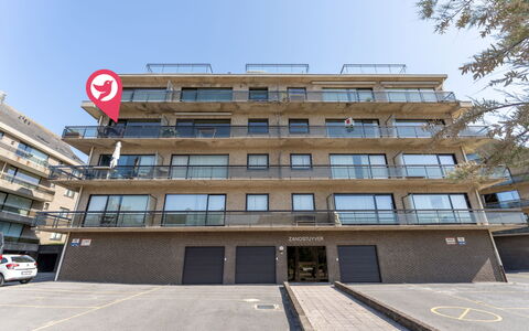 Zandstuyver Close by the Sea: Costruzione, Appartamento, Condominio, Edificio Commerciale, Uso Misto, Balcone, Hotel