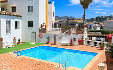 Alcazar: Ricorrere, Piscina, Estate, Shade, Landscaping, Eco Hotel, Hotel, Villa