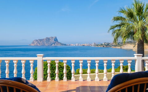 Horizonte: Ricorrere, Piscina, Estate, Shade, Landscaping, Eco Hotel, Hotel, Villa