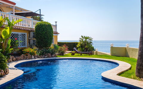 Horizonte: Ricorrere, Piscina, Estate, Shade, Landscaping, Eco Hotel, Hotel, Villa