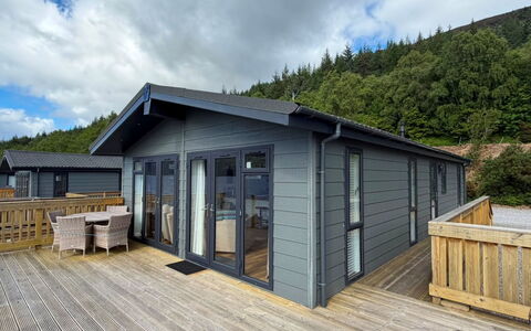 Loch Ness Hamptons Lodge: Ricorrere, Piscina, Estate, Shade, Landscaping, Eco Hotel, Hotel, Villa