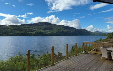 Loch Ness Hamptons Lodge: Ricorrere, Piscina, Estate, Shade, Landscaping, Eco Hotel, Hotel, Villa