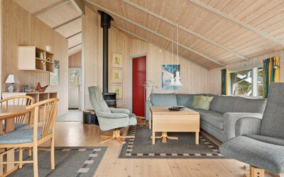Algeth - 2.5Km from the Sea