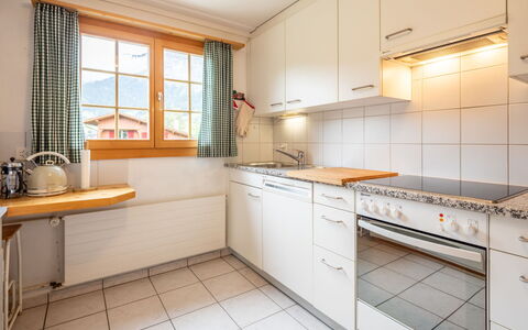 Chalet Cauma: Legna, Interior Design, Pavimentazione, Pavimento, Cucina, Mobilia, Camera, Soffitto, Casa, Elettrodomestico Da Cucina