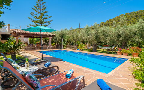 Cas Pobler: Ricorrere, Piscina, Eco Hotel, Mobili Da Esterno, Tempo Libero, Giardino, Hacienda, Landscaping, Estate, Shade