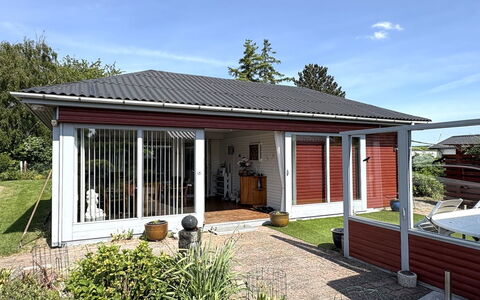 Velena - 150M from the Sea: Tetto, Legna, Casa, Casa, Porta, Lotto, Villetta, Raccordo, Shade, Cortile