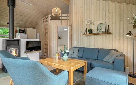 Eikka - from the Sea: Pavimentazione, Interior Design, Legna, Mobilia, Pavimento, Soffitto, Camera, Soggiorno, Divano, Pavimento In Legno