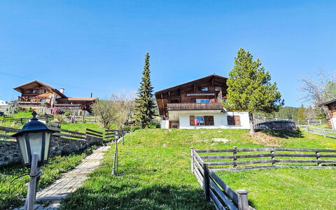 Casa Peist: Casa, Paesaggio, Villetta, Area Rurale, Casa, Villaggio, Prato, Pendenza, Agriturismo