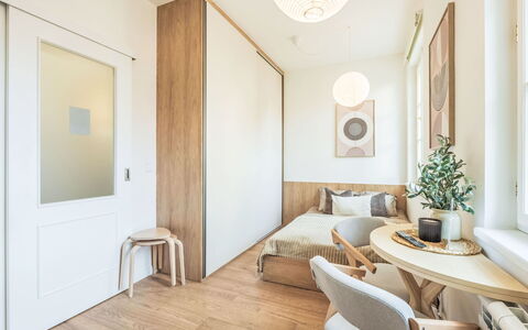 Soukenická: Mobilia, Interior Design, Pavimentazione, Pavimento, Parete, Camera Da Letto, Letto, Legna, Camera, Soffitto