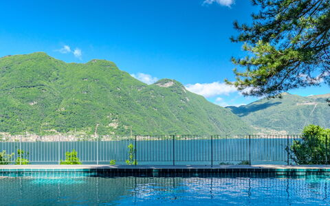 Nesso 10: Balcone, Villa