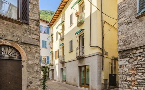 Nido nel Vicolo: Balcone, Villa