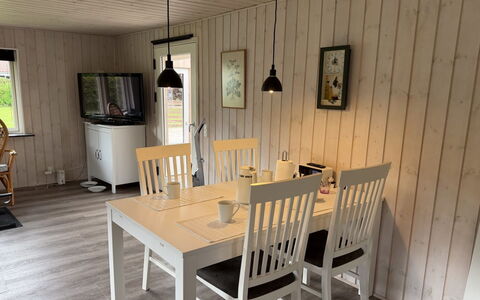 Melisande - from the Sea: Pavimentazione, Legna, Mobilia, Pavimento, Interior Design, Pavimento In Legno, Cucina & Sala Da Pranzo Tavolo, Color Legno, Sala Da Pranzo, Latifoglie