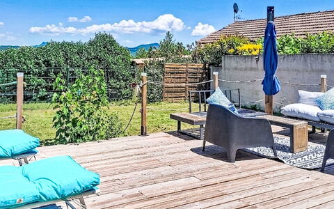Impasse des Cabanons: Interior Design, Pavimentazione, Pavimento, Soffitto, Appartamento, Shade, Sedia, Lampada, Lampada, Pianta Della Casa