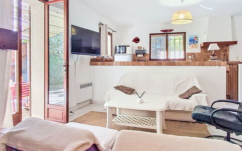 Villa le Cédre 17: Interior Design, Pavimentazione, Pavimento, Soffitto, Appartamento, Shade, Sedia, Lampada, Lampada, Pianta Della Casa