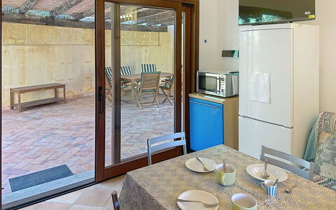 Villa del Mare: Interior Design, Pavimentazione, Pavimento, Soffitto, Appartamento, Shade, Sedia, Lampada, Lampada, Pianta Della Casa