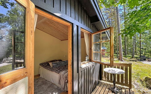 Skärgårdshem: Interior Design, Pavimentazione, Pavimento, Soffitto, Appartamento, Shade, Sedia, Lampada, Lampada, Pianta Della Casa