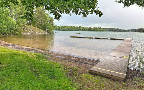 Sjöarpstugan: Acqua, Risorse Idriche, Corpo D'Acqua, Ambiente Naturale, Paesaggio Naturale, Alveo, Banca, Waterway, Paesaggio, Lago