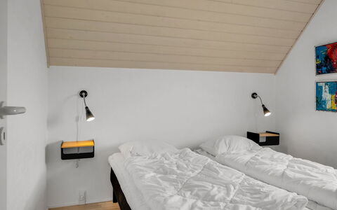 Hildegard - 50M from the Sea: Parete, Legna, Camera Da Letto, Interior Design, Letto, Pavimentazione, Pavimento, Soffitto, Bedding, Lenzuolo