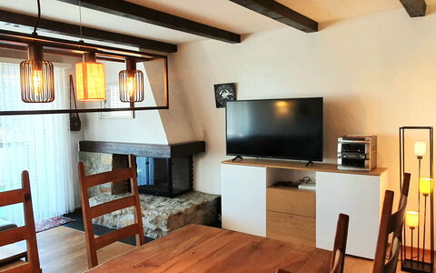 Via Sulten 12: Mobilia, Interior Design, Parete, Pavimentazione, Legna, Soffitto, Pavimento, Lampada, Camera, Illuminazione