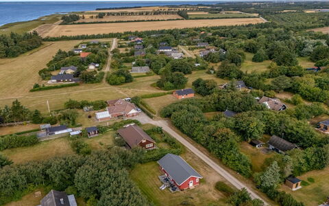 Taija - 200M to the Fjord: Visione Globale, Fotografia Aerea, Paesaggio, Zona Residenziale, Plain, Ecoregione, Lotto, Campo, Tetto, Insediamento Umano
