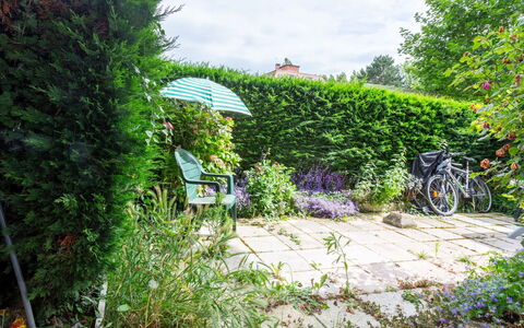 Les Portes de la Mer: Verde, Arbusto, Giardino, Groundcover, Bicicletta Forcella
