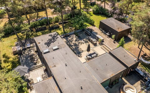 Dagny - 300M from the Sea: Albero, Paesaggio, Zona Residenziale, Lotto, Estate, Visione Globale, Landscaping, Design, Sobborgo, Fotografia Aerea