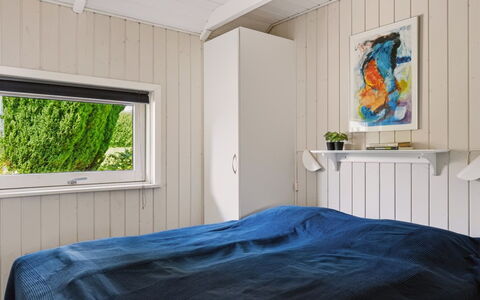 Hélène - 1.1Km from the Sea: Legna, Camera Da Letto, Interior Design, Pavimentazione, Pavimento, Lenzuolo, Letto, Biancheria, Bedding, Mobilia