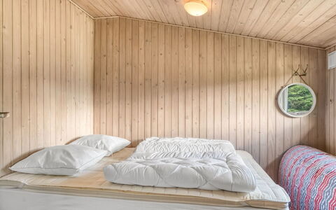 Lucian - from the Sea: Camera Da Letto, Legna, Interior Design, Pavimento, Pavimentazione, Letto, Soffitto, Lenzuolo, Bedding, Mobilia