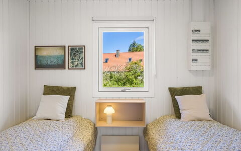 Goce - 300M from the Sea: Parete, Legna, Camera Da Letto, Letto, Pavimento, Pavimentazione, Interior Design, Lenzuolo, Bedding, Casa